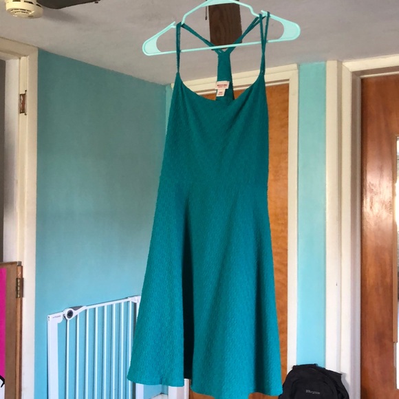 Dress - Picture 1 of 3
